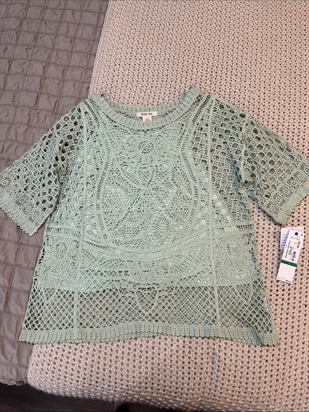 NWT Mint Crochet Lace Short Sleeve Tunic with Attached Matching Camisole, L